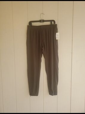 OLD NAVY Active Jogger Go Dry Womens Medium Green Pants Lined NWT